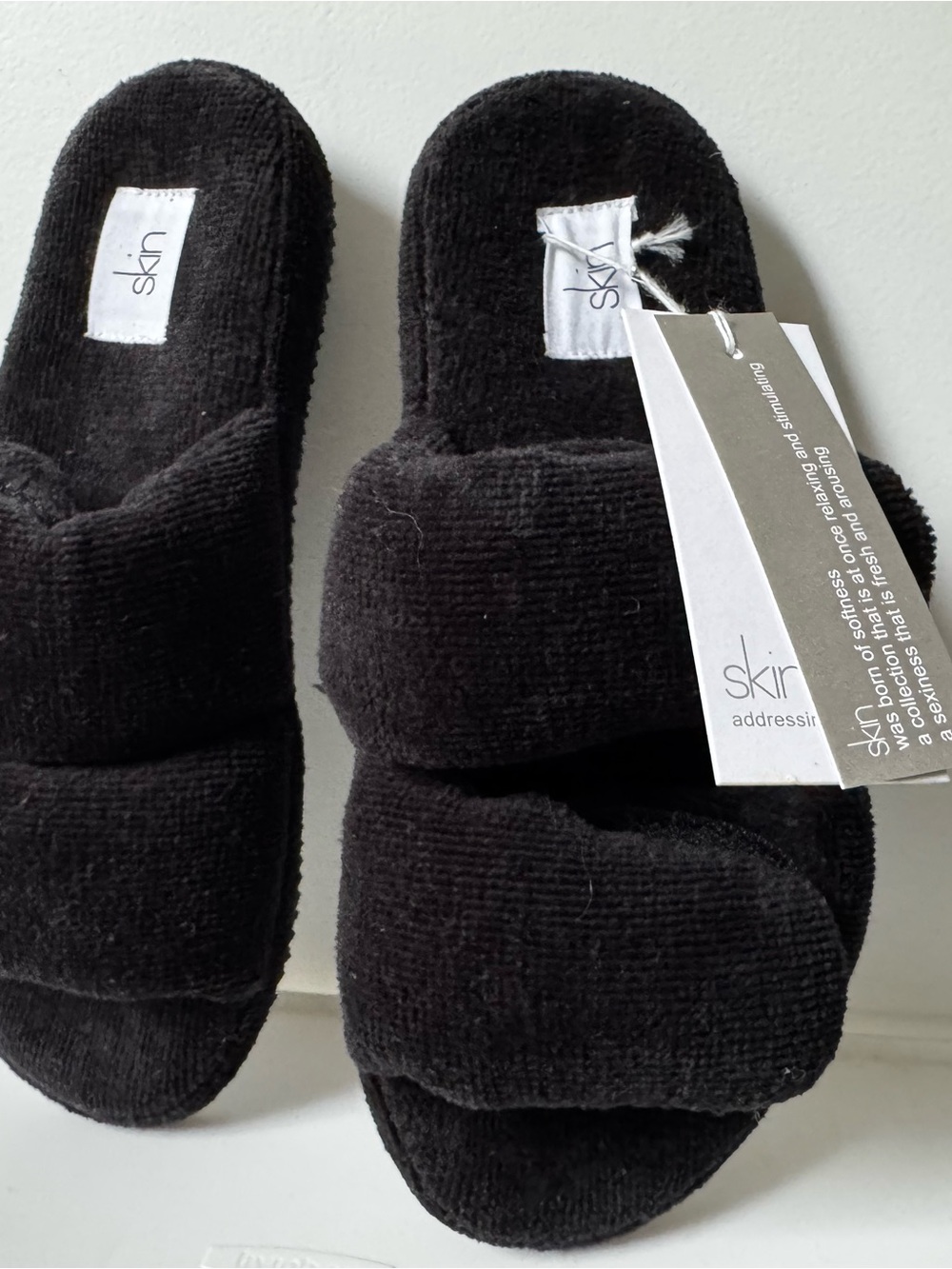 NWT Black Plush Slide Slippers w/ Velcro Double Strap
